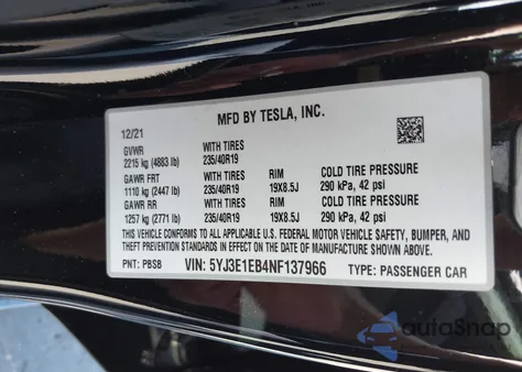 2022 Tesla Model 3 Long Range Dual Motor All-Wheel Drive z USA, uszkodzony, nr VIN 5YJ3E1EB4NF137966
